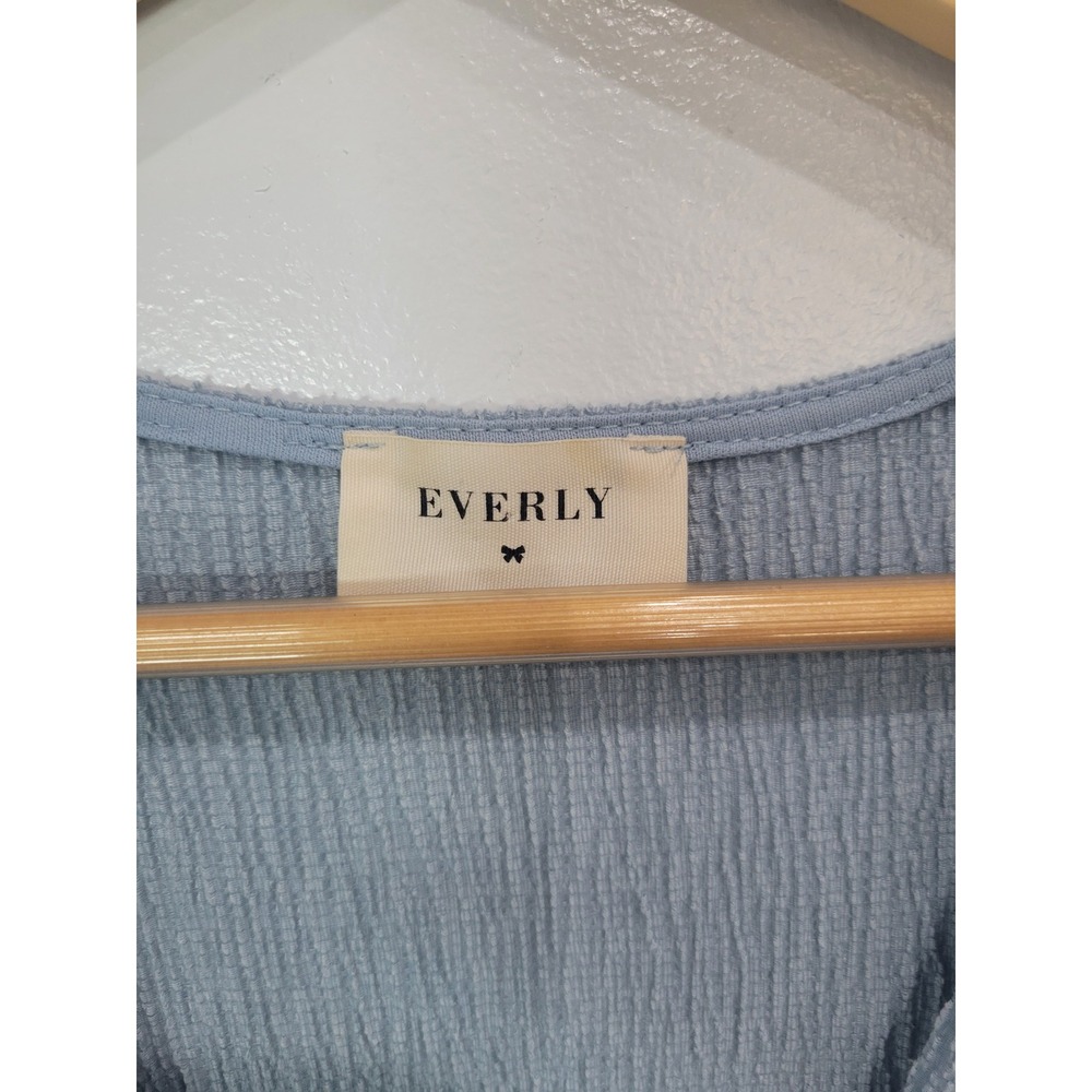 EVERLY Blue‎ Crinkle Gauze V Neck Wide Leg Jumpsuit Women's Size S - Picture 4 of 6